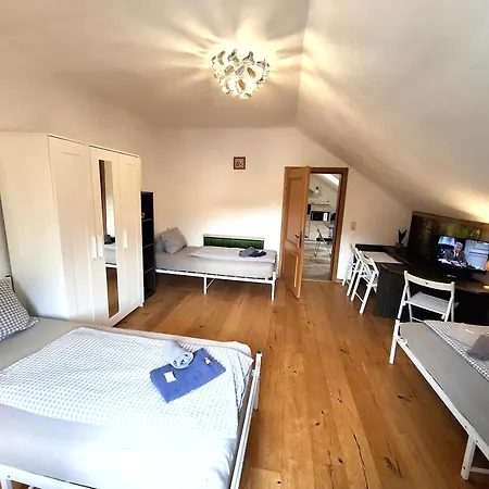 Raben Donawitz Nahe Voestalpine, Monteurunterkunft, Monteurzimmer In Monteurwohnung, Langzeitaufenthalte Fuer Handwerker, Monteure Und Arbeiter Apartmán